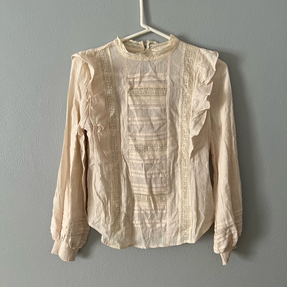 Detailed blouse